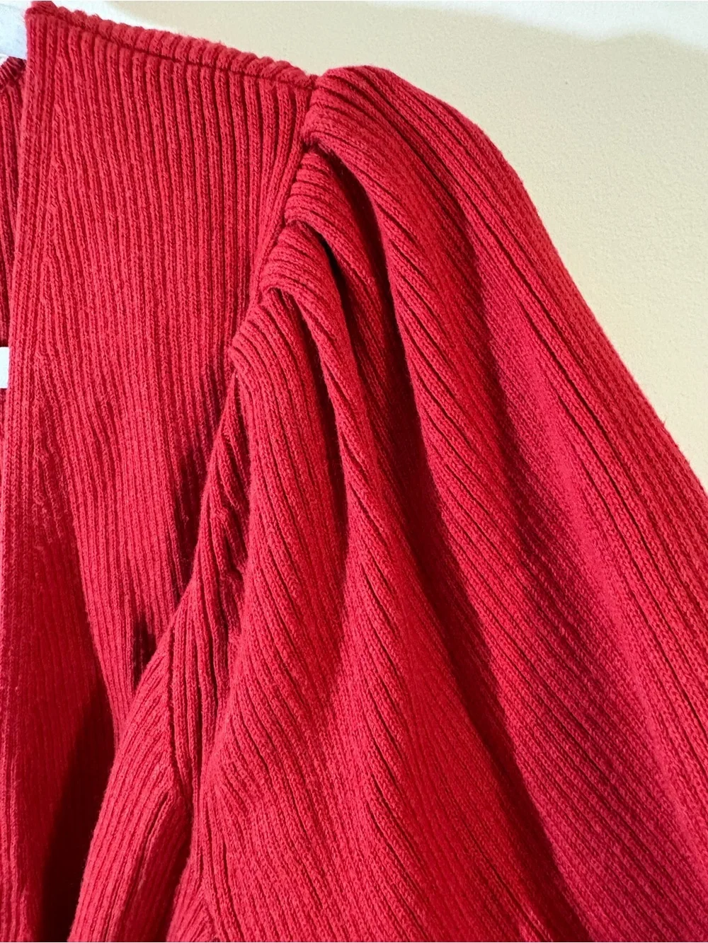 CAbi Cabaret Red Ribbed Chunky Knit Cardigan Sweater Women’s small Tie Waist